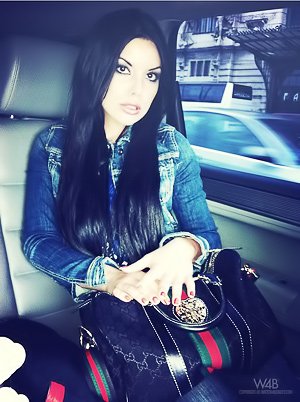 Dark-haired hottie with a banging body sharing her private pics